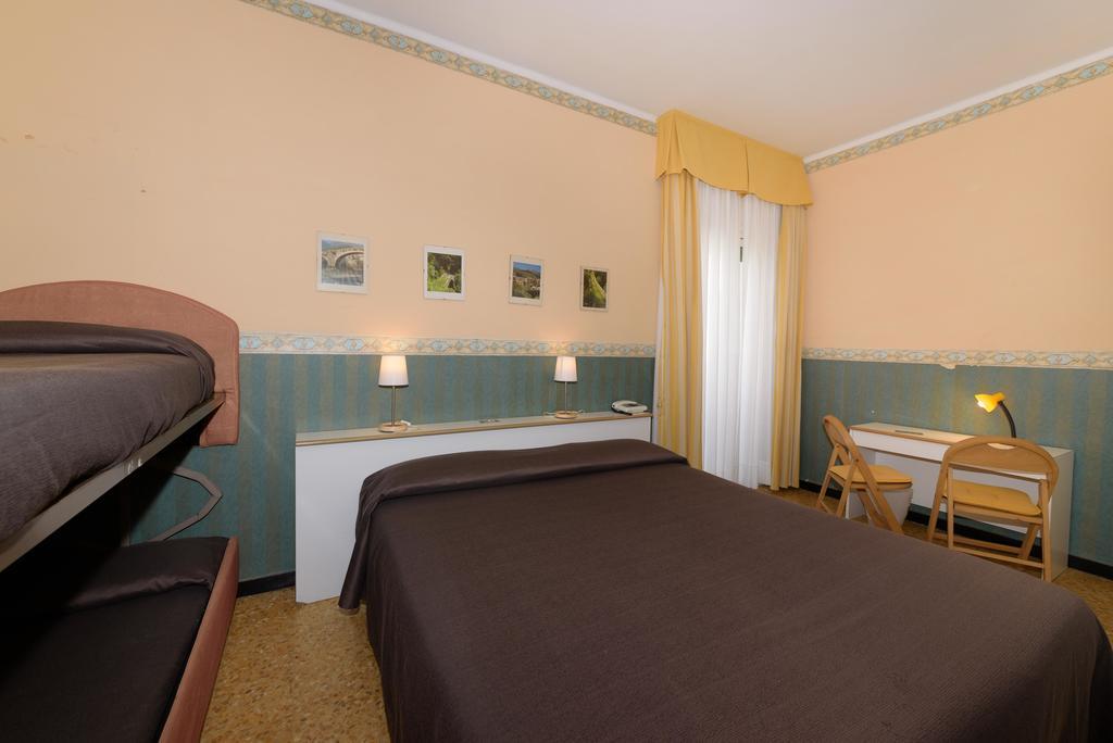 Hotel Morchio Diano Marina Exterior foto