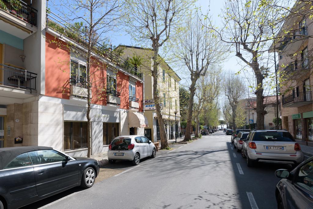 Hotel Morchio Diano Marina Exterior foto