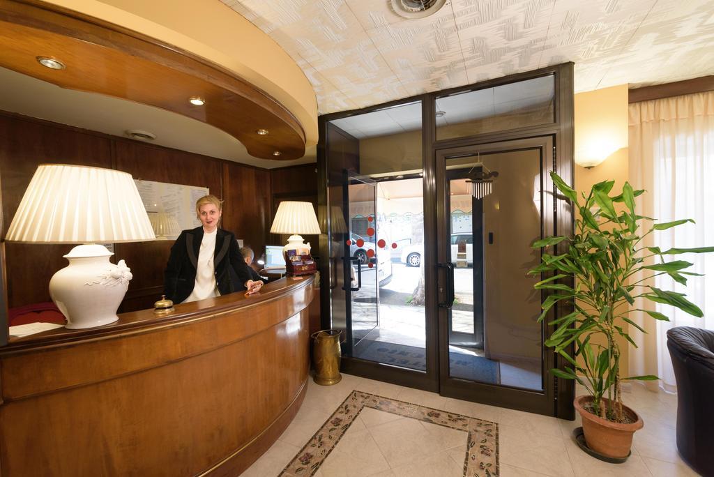 Hotel Morchio Diano Marina Exterior foto