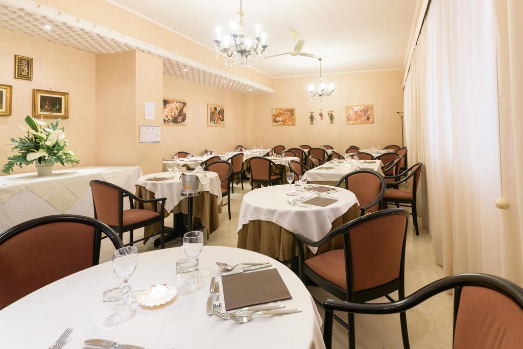 Hotel Morchio Diano Marina Exterior foto